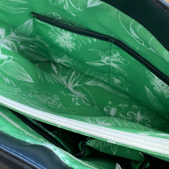 Etienne Aigner Elegant Black Leather and Tan Straw Tote Bag - Picture 2 of 14